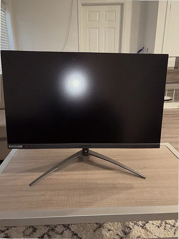 1038hrz monitor 120 fps great for gaming and watching movies & shows.