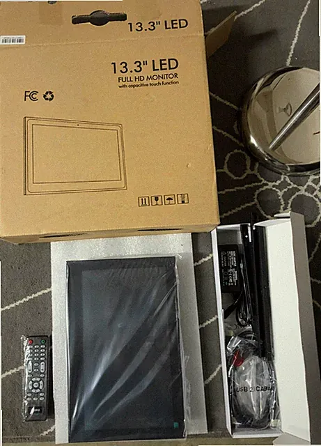 13.3 Full HD Touch Monitor