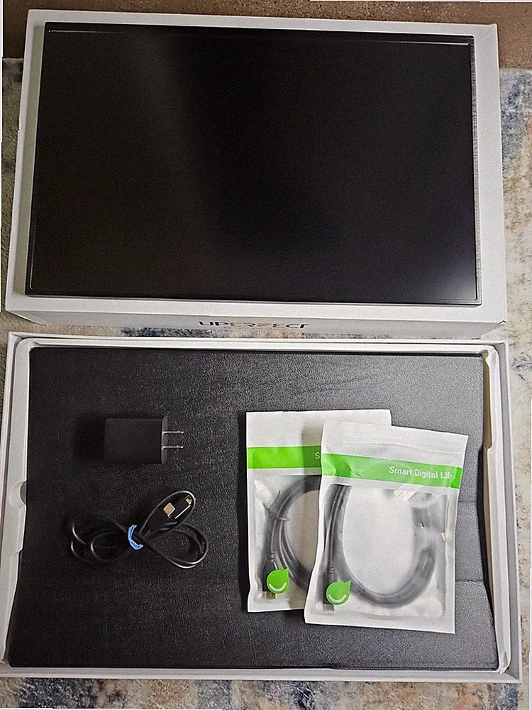 18" 2560 * 1600 QHD 2K Portable Monitor Freesync HDR Gaming 144Hz QLED Display
