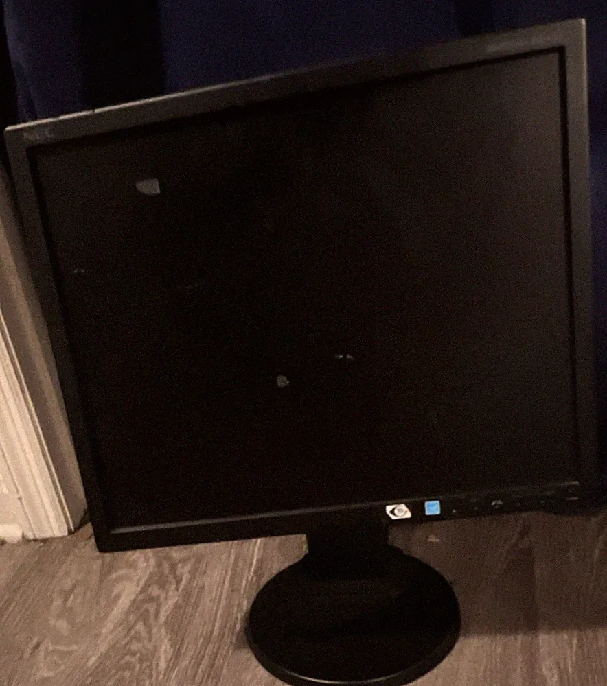 19" NEC Monitor
