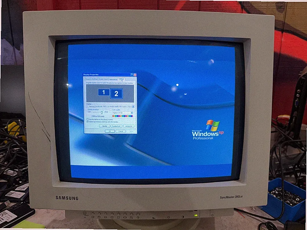 20GLSI samsung 20 CRT GAMING VINTAGE BNC MONITOR -WORKS PERFECLTLY!! RARE!!!!