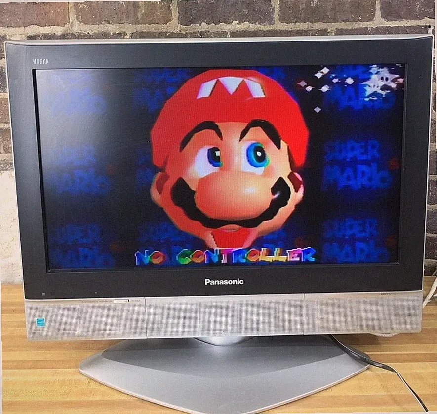 24” LCD TV HDMI RCA Portable Small Kitchen Bedroom RV Retro Gaming Television