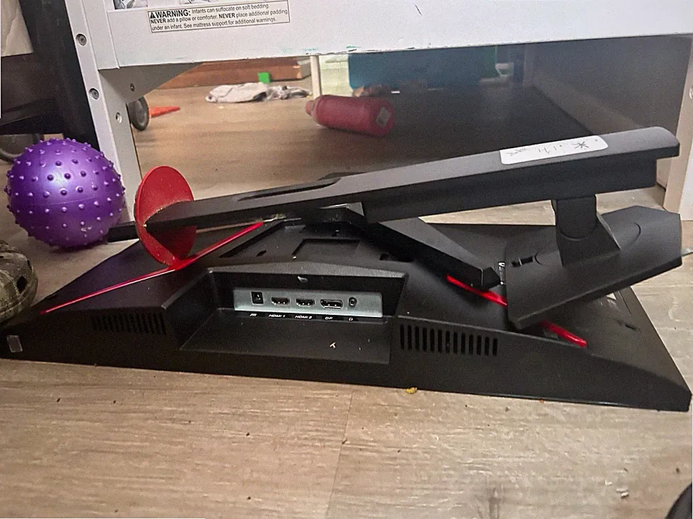 240hz onn. 24in LED 1080p HDMI/DisplayPort VESA Tilt/Curve gaming monitor