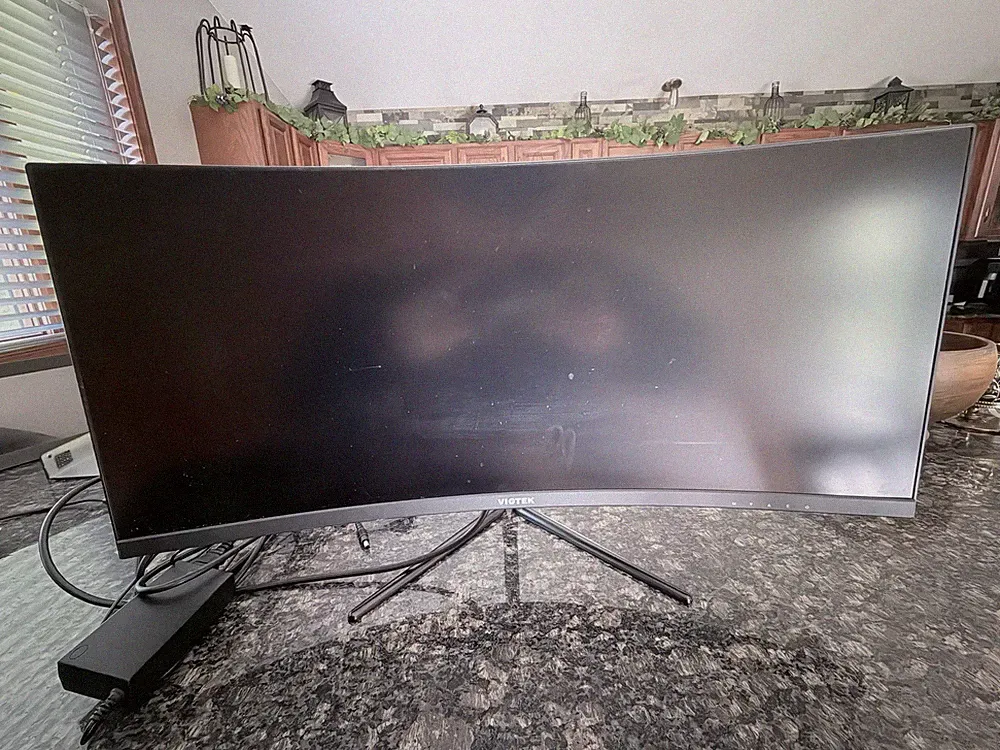 29 Inch Curved Screen Gaming Monitor Viotech 240Hz