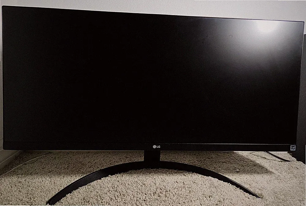 29 Inch UltraWide FHD HDR10 IPS Monitor with AMD FreeSync.