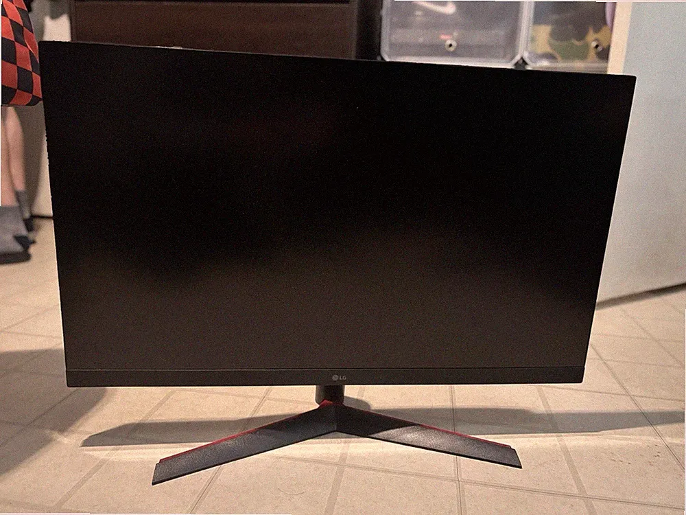 32IN LG 1440P 165HZ Monitor