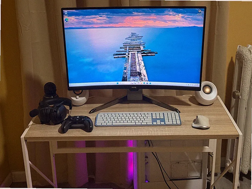 🖥️ 34” BenQ Curved Monitor + Headset, Speakers, Mouse, Keyboard & Camera