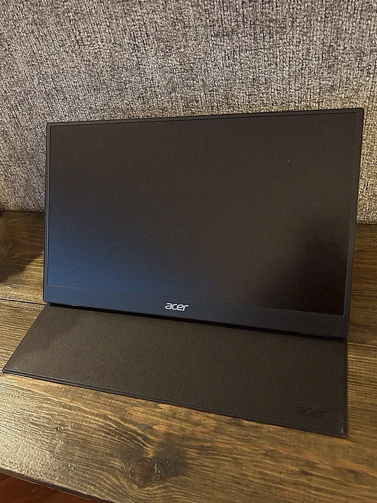 Acer 15.6" IPS FHD Portable Monitor (USB-C, micro USB, mini HDMI), Black w/ Case