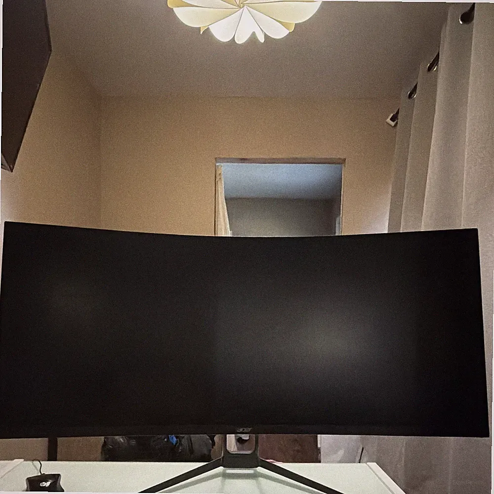 Acer EDA343CUR 34" Curved Ultrawide Monitor -Broken Screen