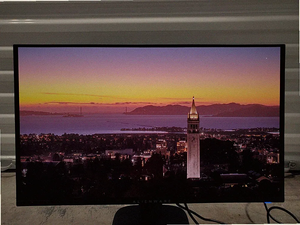 Alienware 27" 4K 240Hz QD-OLED Gaming Monitor READ DESCRIPTION