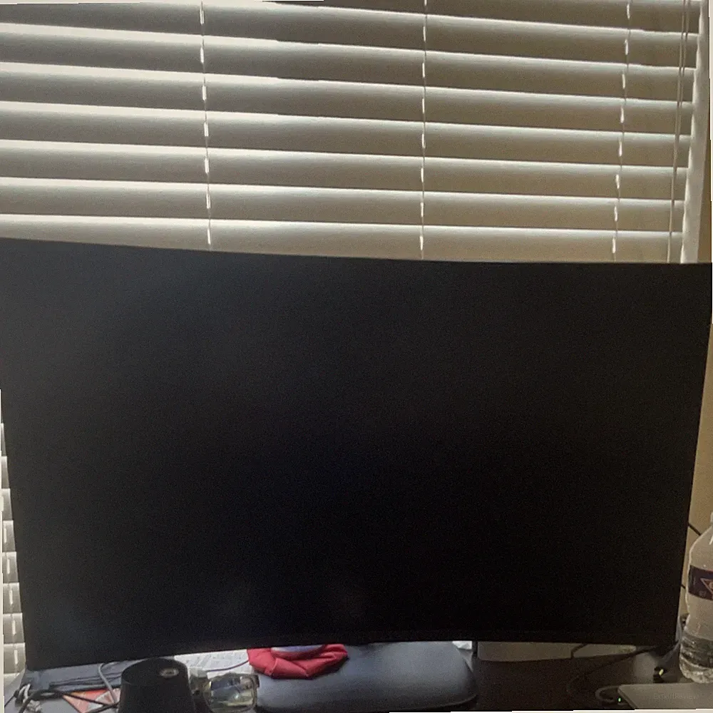 Alienware 31.5" 32 Gaming Monitor VA QHD 2560x1440 180Hz 1ms Black