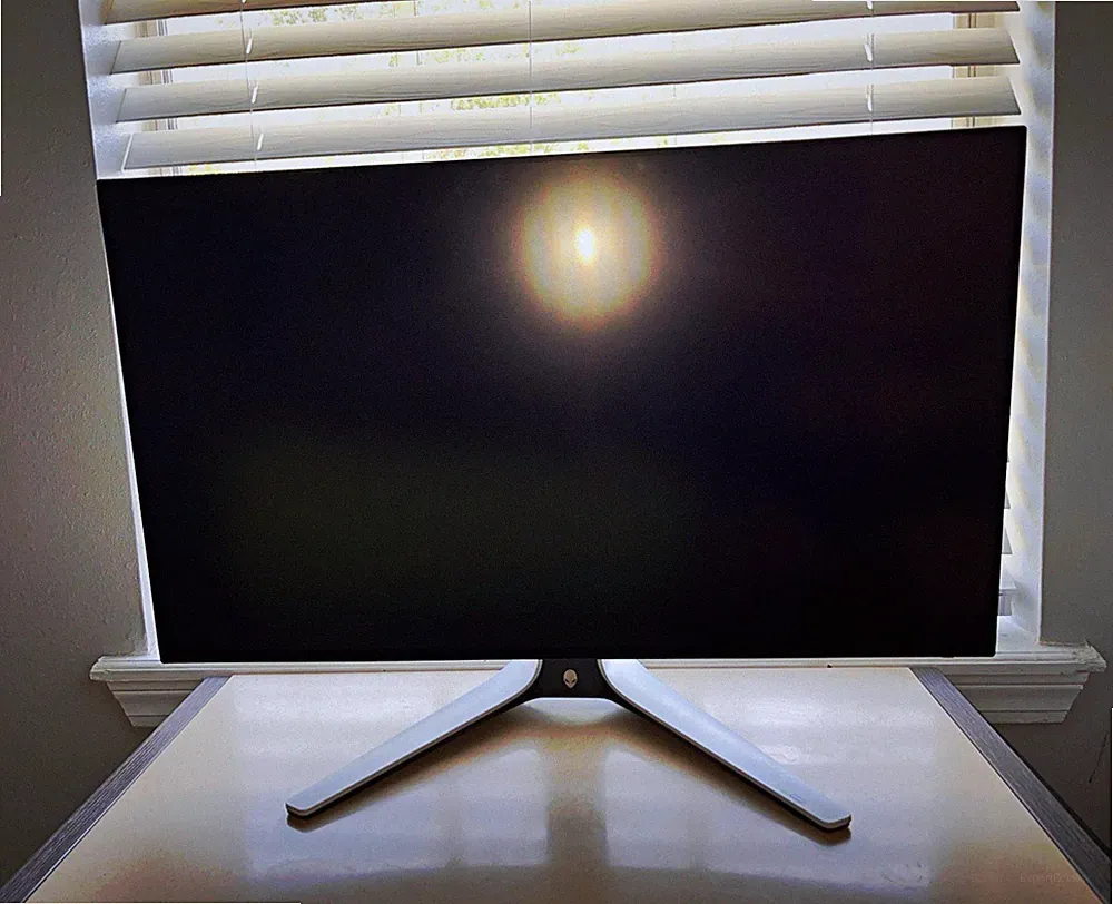 Alienware AW2723DF 27” QHD 240Hz IPS Gaming Monitor G-SYNC HDR600 w/ Cables