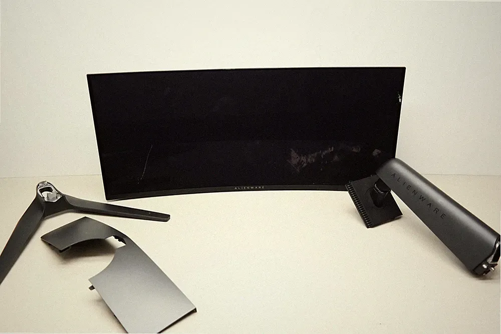 Alienware AW3423DW 34.2" Curved Gaming Monitor BROKEN