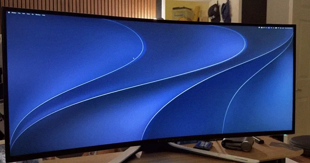 Alienware Curved Ultrawide Gaming Monitor — AW3821DW 38”