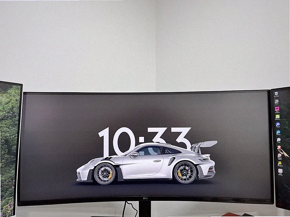 Alienware Gaming PC + LG UltraWide Monitors + VR, Logitech, Razer