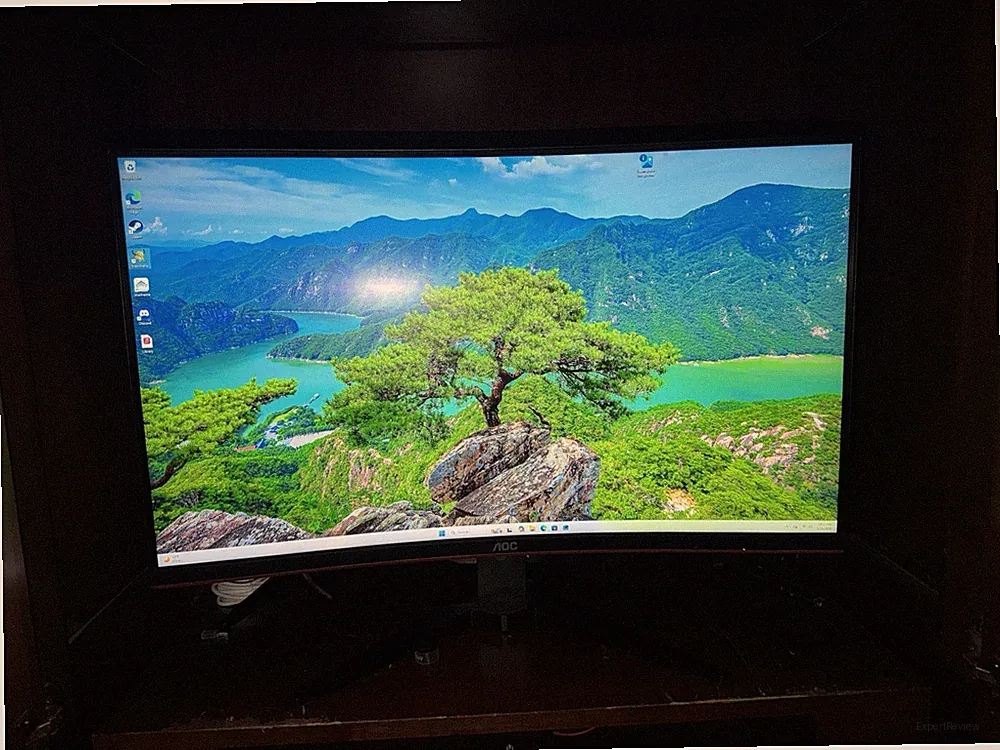 AOC 32" Curved QHD 144Hz VA 1ms Gaming Monitor HDMI/DP Black
