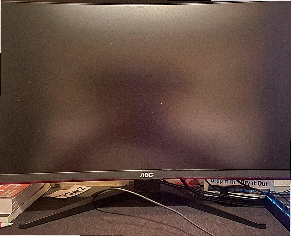 AOC 32 Inch Monitor Curved Frameless Gaming Monitor FHD. Great Condition.