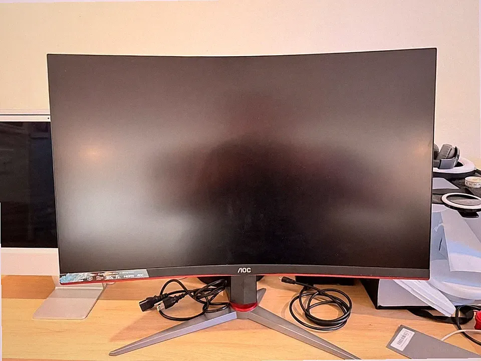 AOC CQ32G2S 32" Curved Ultra-Wide Gaming Monitor QHD 2560x1440, 1500R, 180Hz...