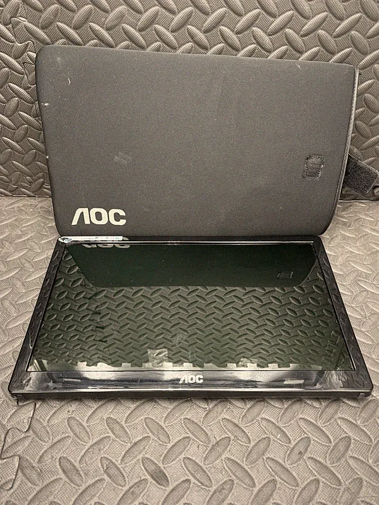 AOC E1659FWU 15.6" Ultra Slim 1366x768 USB Portable LCD Monitor w/ Case