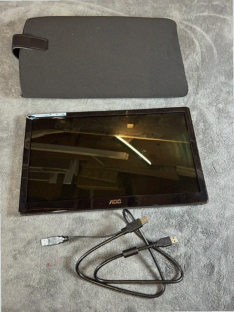 AOC E1659FWU 15.6" USB 3.0 Portable LED Monitor w/ Smart Stand & Cable - Tested