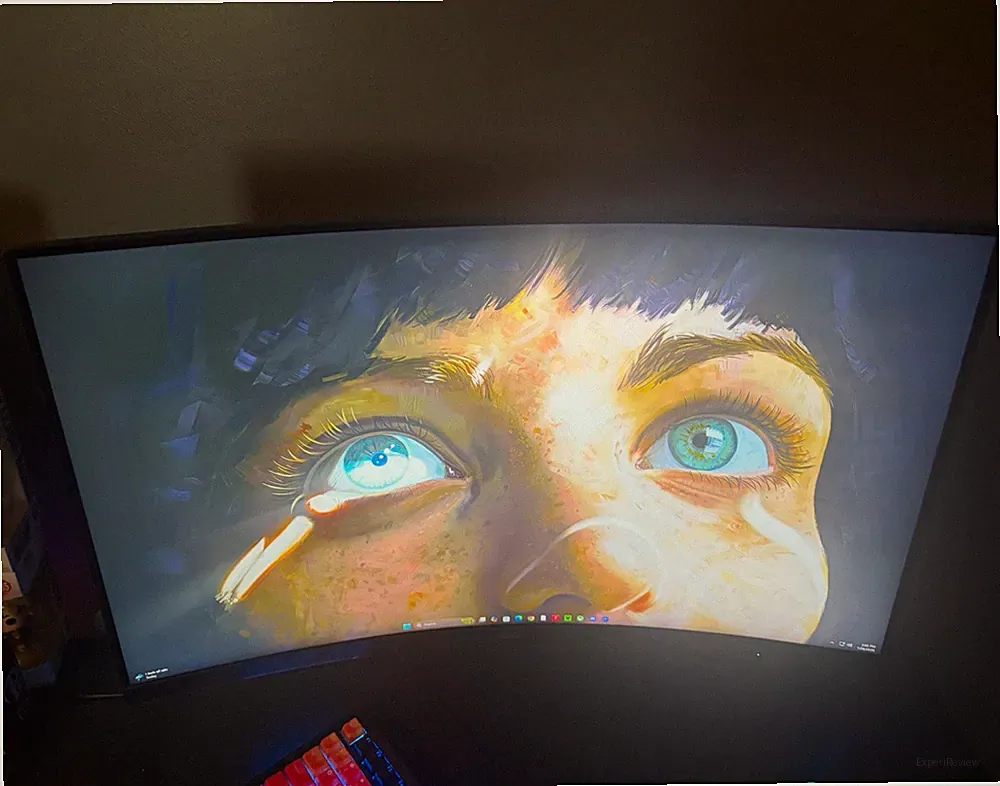 AOC monitor 165Hz, 32 inches, 2560x1440 Lightly used original holder Negotiable.