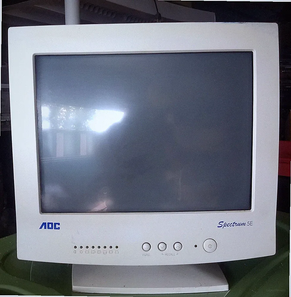 AOC Spectrum 5E CRT Monitor 15" VGA 120Hz Retro Gaming Vintage PC Swivel