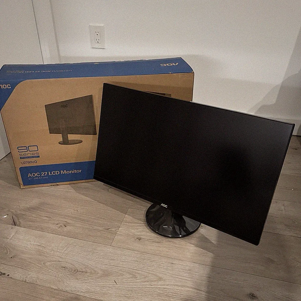 AOC U2790VQ 27inch 4K UHD IPS Monitor Excellent condition With Box