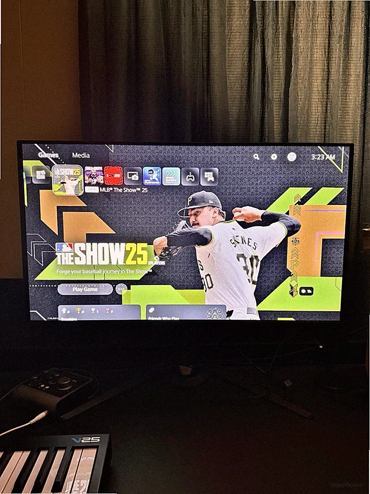 AORUS QD OLED 4k Monitor 32 Inch