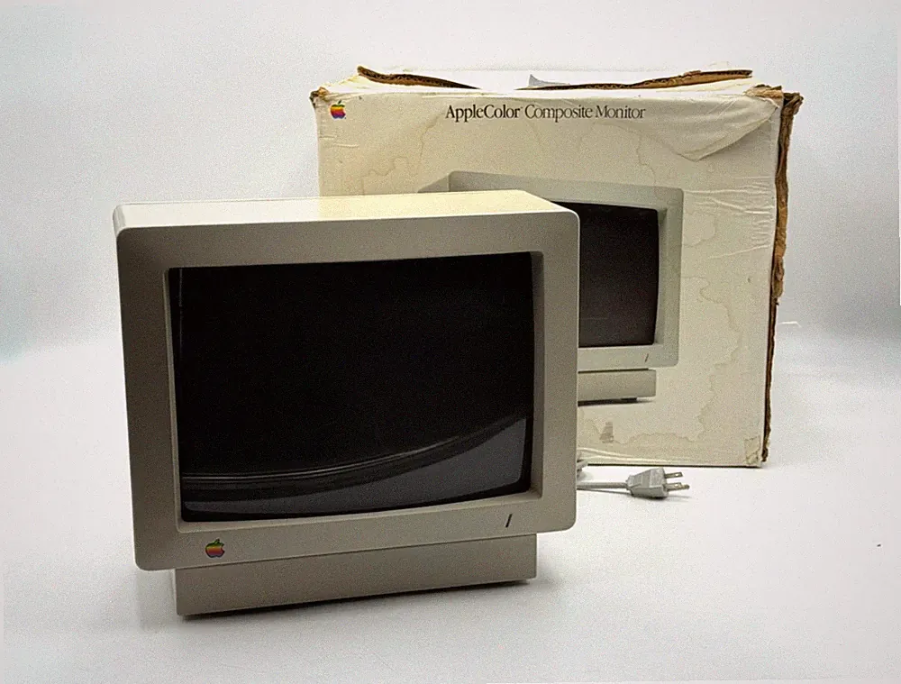 Apple A2M6020 13" AppleColor CRT Computer Composite Monitor Retro Gaming 1988