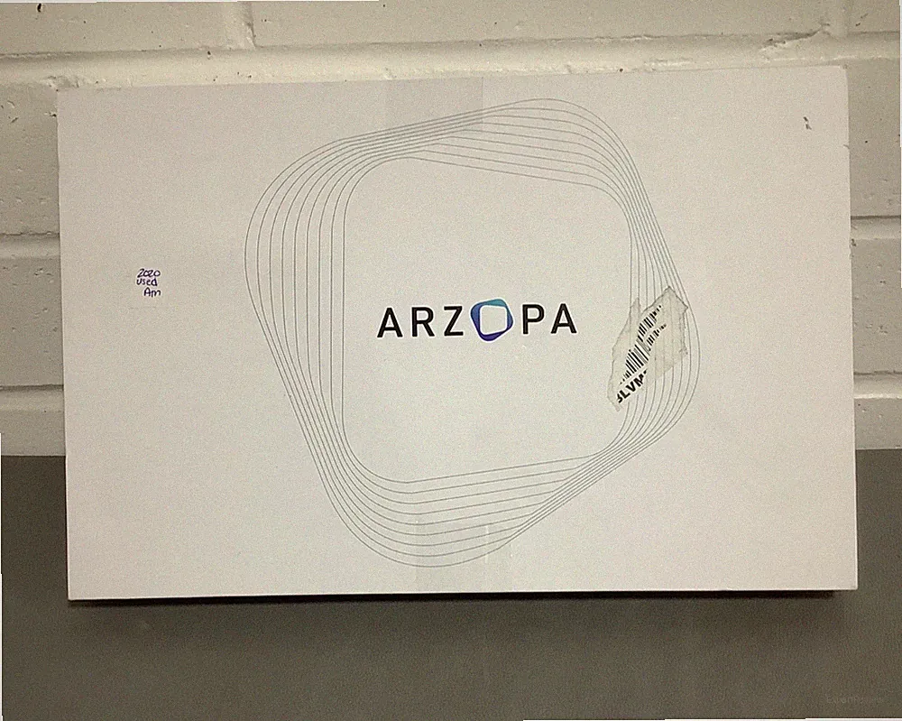 ARZOPA 16.1” Portable Monitor 1080P, Kickstand- Black