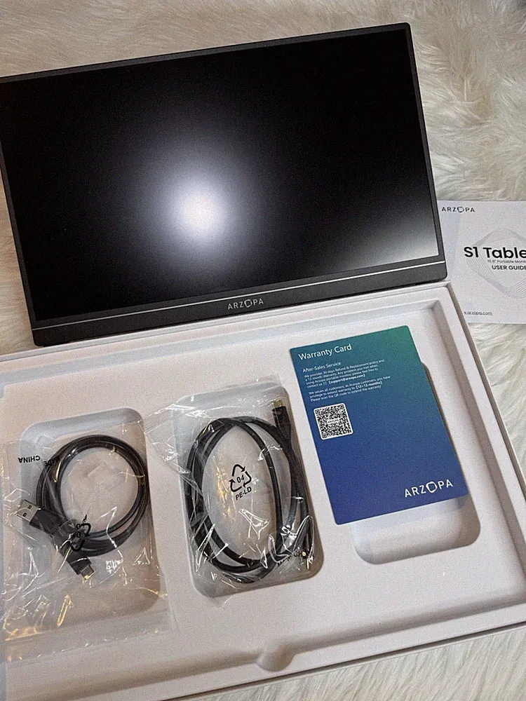 ARZOPA S1 Table 15.6” Portable Monitor FHD 1080P IPS USB-C HDMI Complete