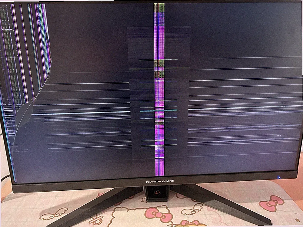 asrock phantom gaming 27” FHD (1920 X 1080) 165Hz/1ms CRACKED SCREEN