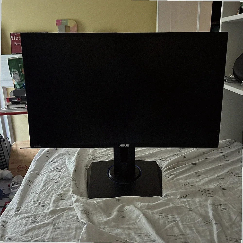 ASUS 144 HZ MONITER (USED GOOD CONDITION + COMES WITH HDMI AND POWER SUPPLY)