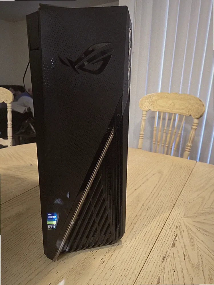ASUS ROG Gaming Desktop i7-12700 32GB RAM RTX 3070 1TB SSD w/ Monitor