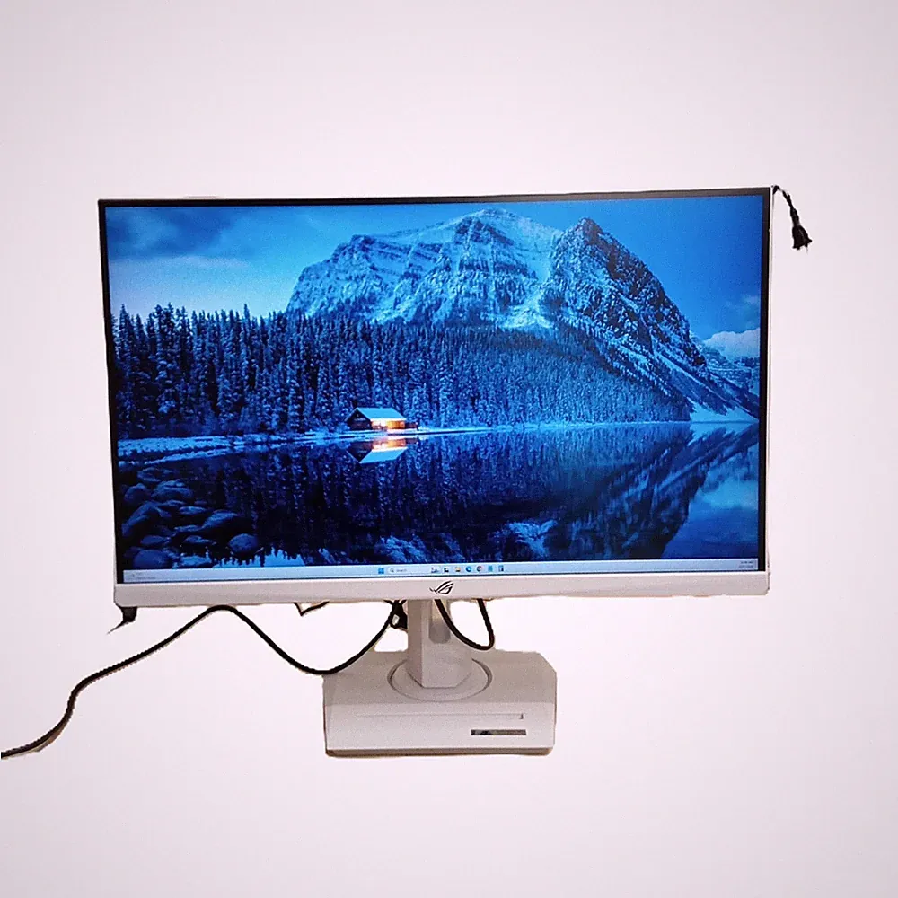 ASUS ROG Strix 27" UHD 3840x2160 4K HDR USB-C Gaming Monitor XG27UCG-W, White