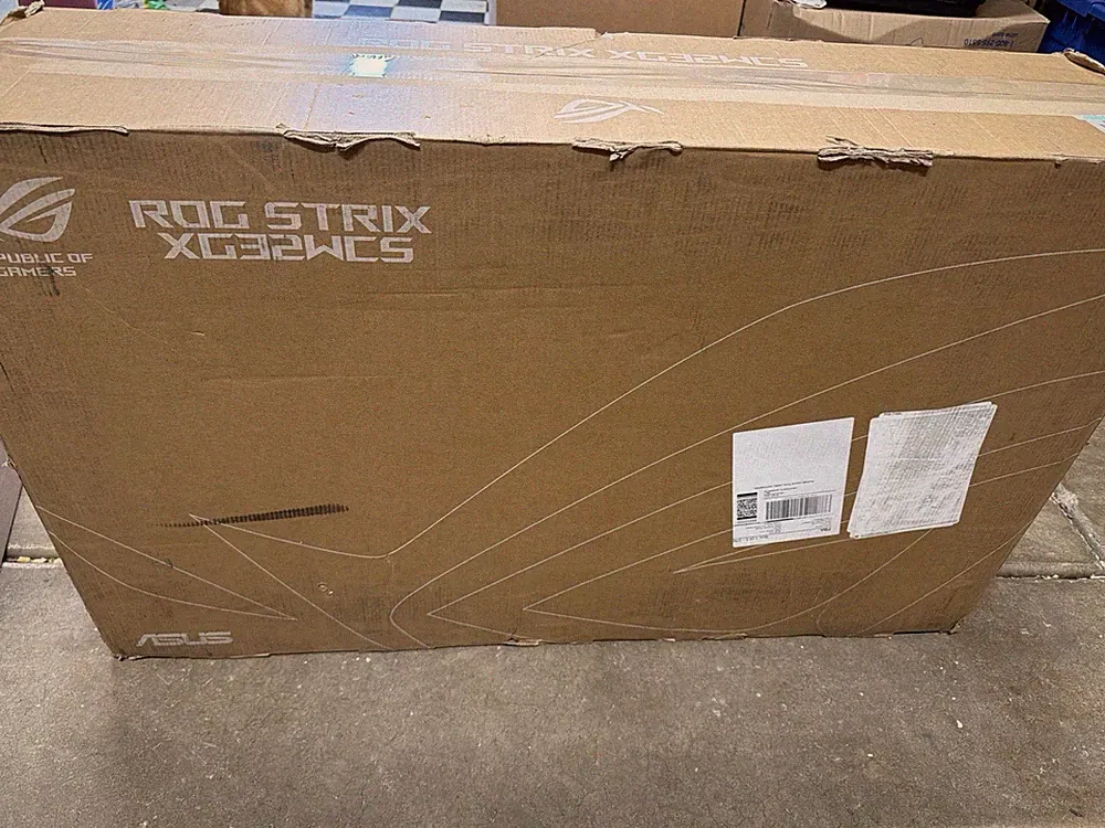 Asus ROG Strix XG32WCS 32" Class WQHD Curved Screen Gaming LCD Monitor - 16:9