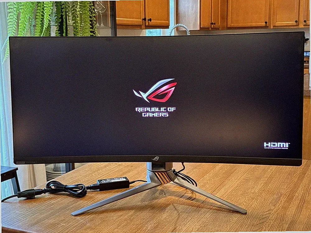 ASUS ROG SWIFT PG35VQ 200Hz 2ms CURVED GAMING MONITOR - Ultra-WQHD 35”
