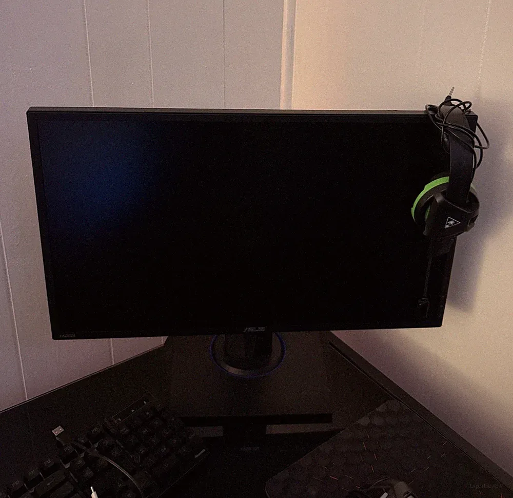 ASUS VG 27in Gaming Monitor 144Hz 1ms FHD LED HDMI/DP VGA Wall Mount