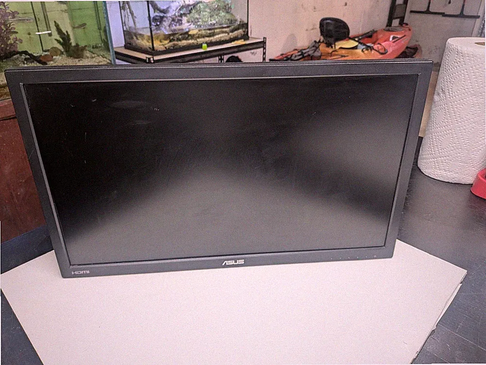 ASUS VP228H 21.5in 60 Hz FHD Low Blue Light Flicker-Free Gaming Monitor - Black