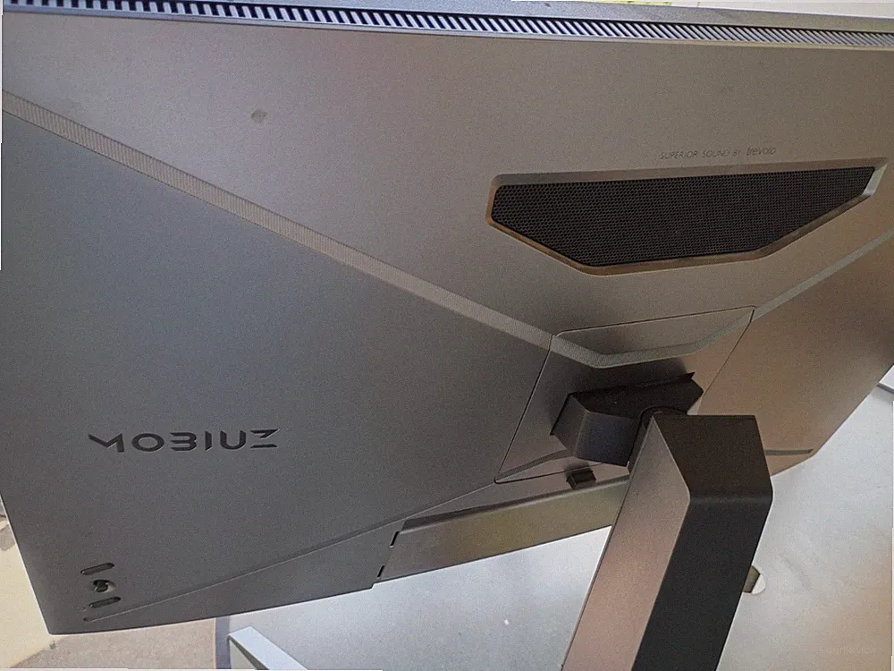 BenQ Mobius MOBIUZ EX2710S 27-inch Gaming Monitor FHD/Express/Genuine