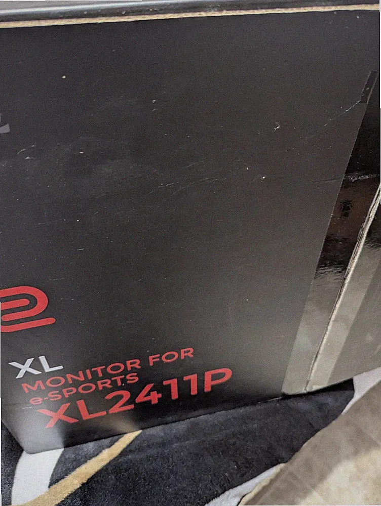 BenQ ZOWIE 24 inch Widescreen TN LCD Monitor (COMES WITH BOX)