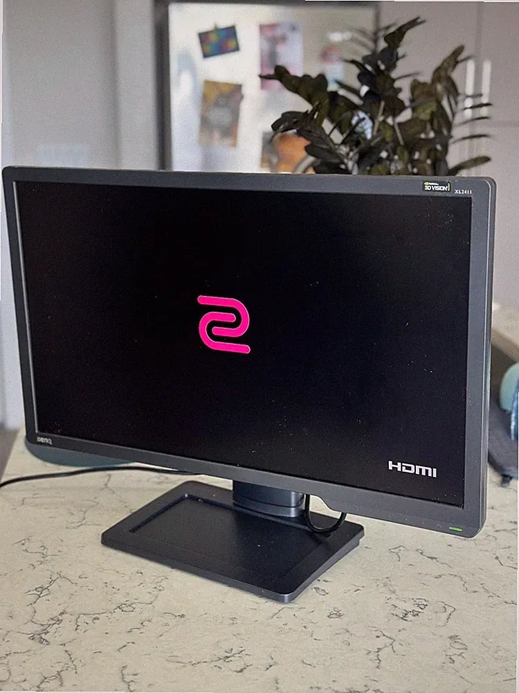 BenQ Zowie XL2411 24″ 144Hz Gaming Monitor – Great Condition