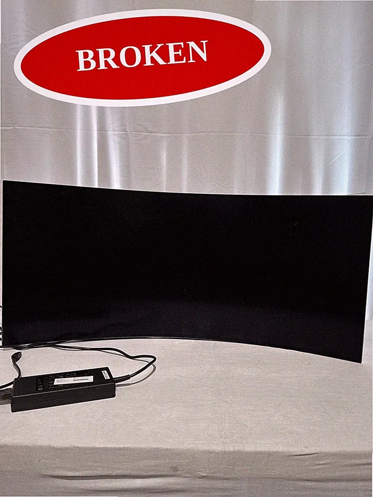 (BROKEN) LG Ultragear 39in WQHD 240Hz OLED Curved Gaming Monitor Black