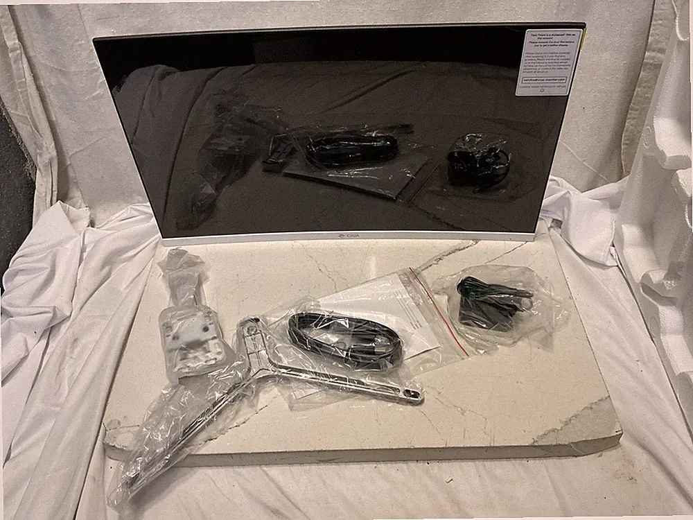 CRUA 24" Curved Gaming Monitor FHD(1920×1080P) 100HZ, Film Still On Screen
