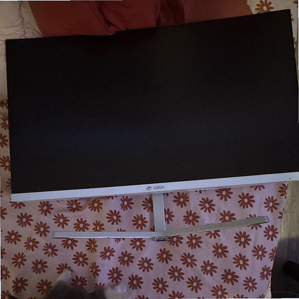 CRUA 24 Inch Curved Screen Monitor CR240QA White HDMI VGA 16:9 Aspect Ratio