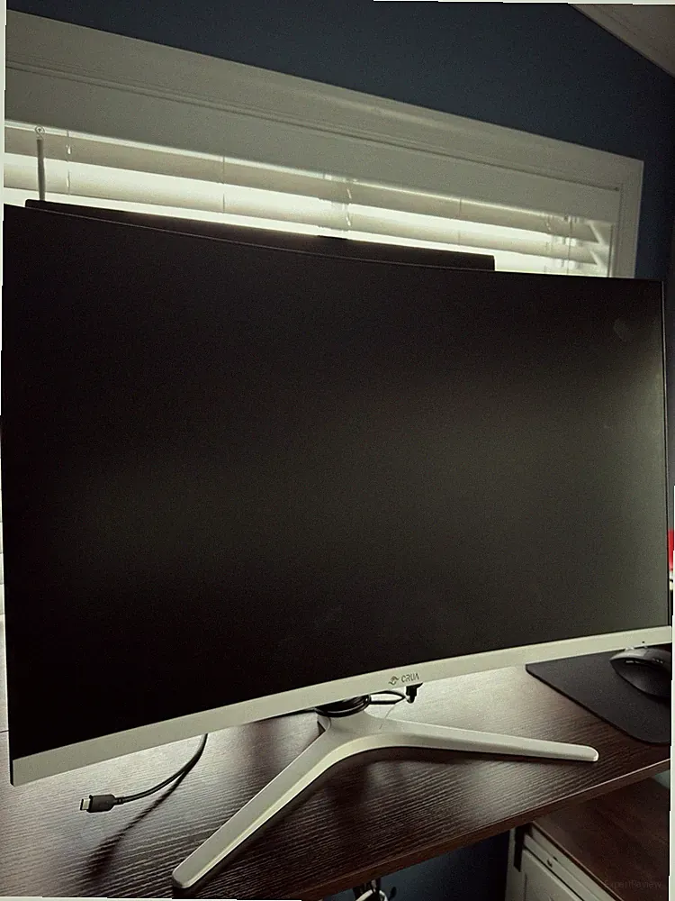 CRUA 27” Monitor – 100Hz – Shipping Included