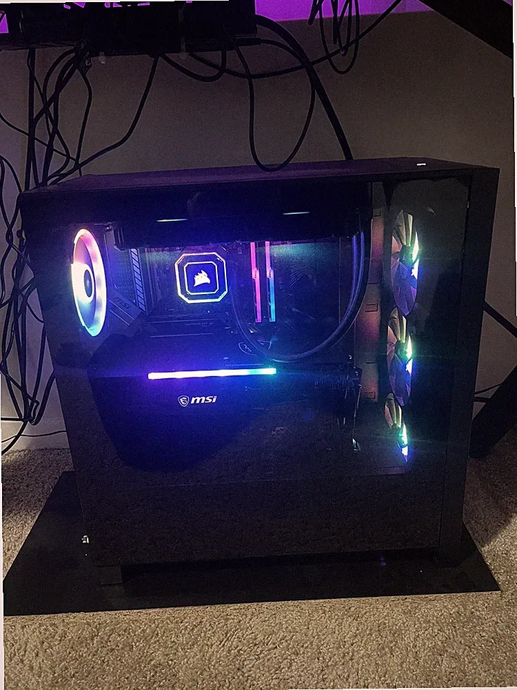 Custom Built Gaming Computer + Accessories