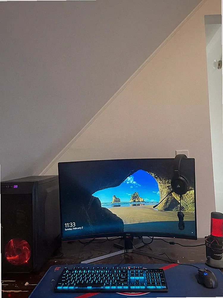 Custom Gaming PC, AOC curved Monitor, KB & M, Headset, and Mic