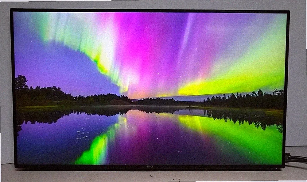 DAMAGED Dell 27 Inch Ultrasharp HDR 10 4K LedBacklit IPS 60hz Computer Monitor U