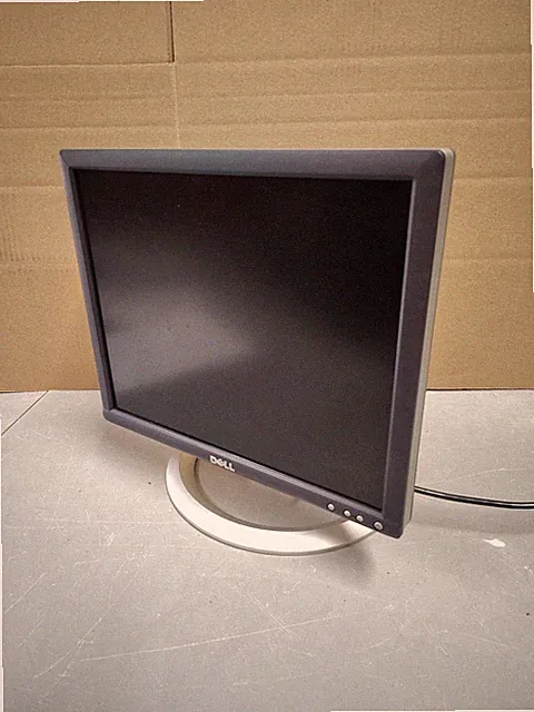 Dell 15” 1704FPVs UltraSharp LCD Flat Panel Display Monitor